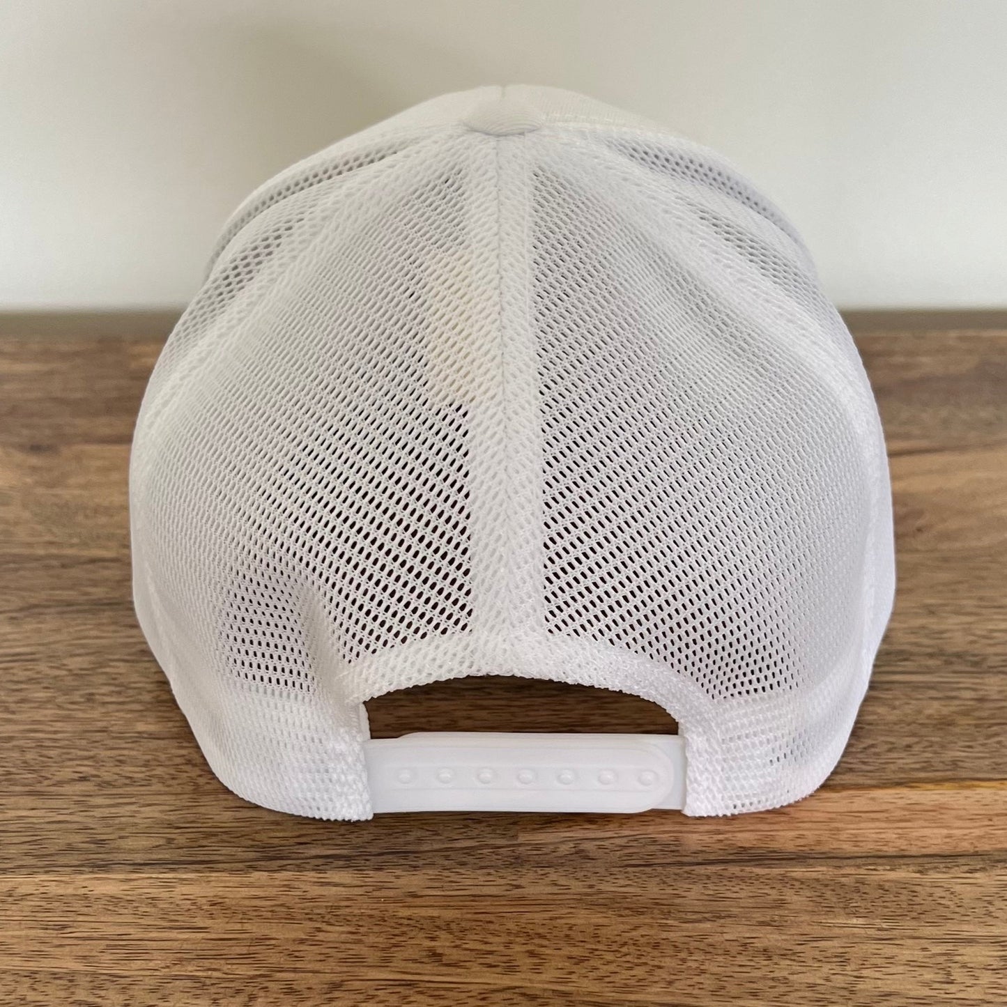 BM Snapback - White/Navy