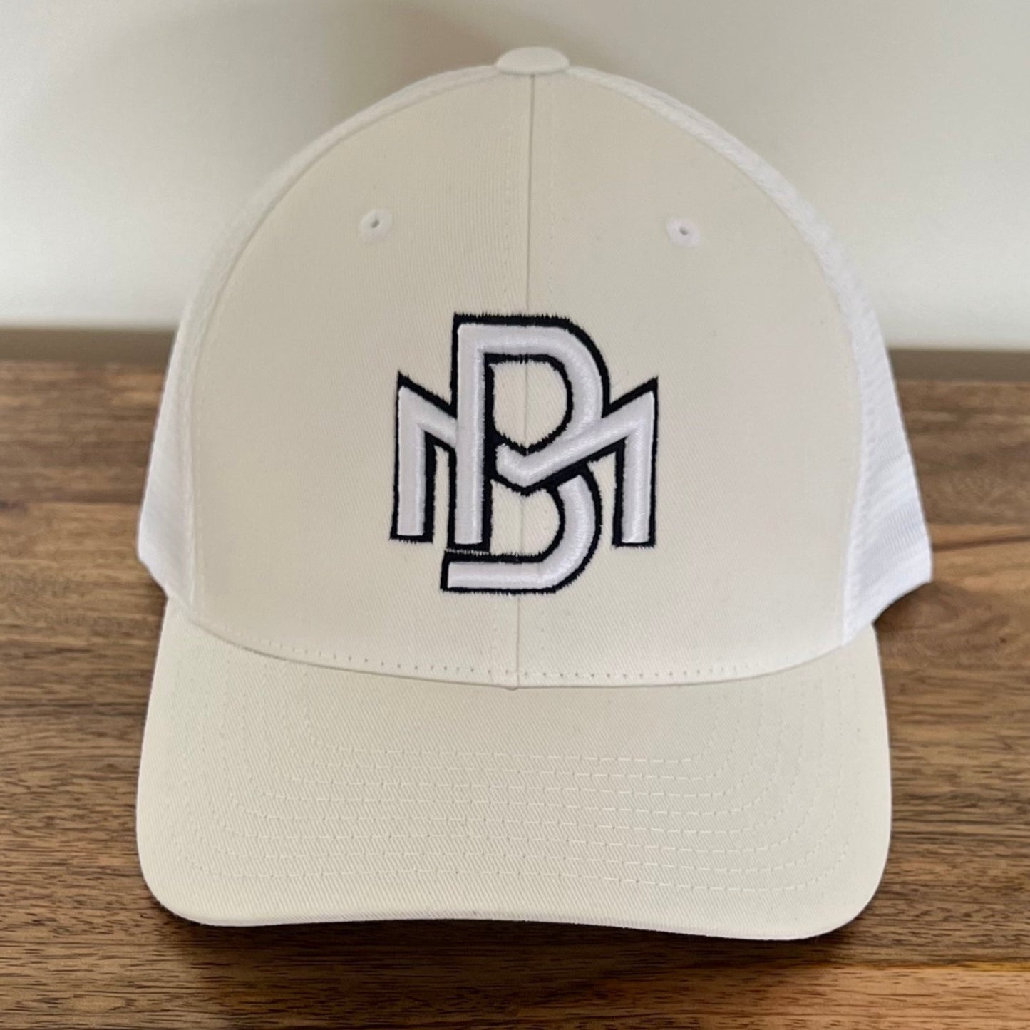 BM Snapback - White/Navy